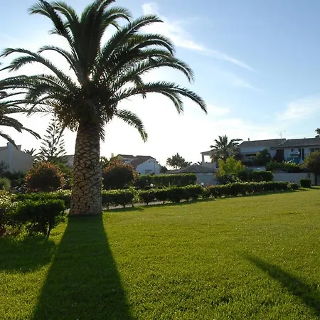 Alexandra On The 4* Litheres